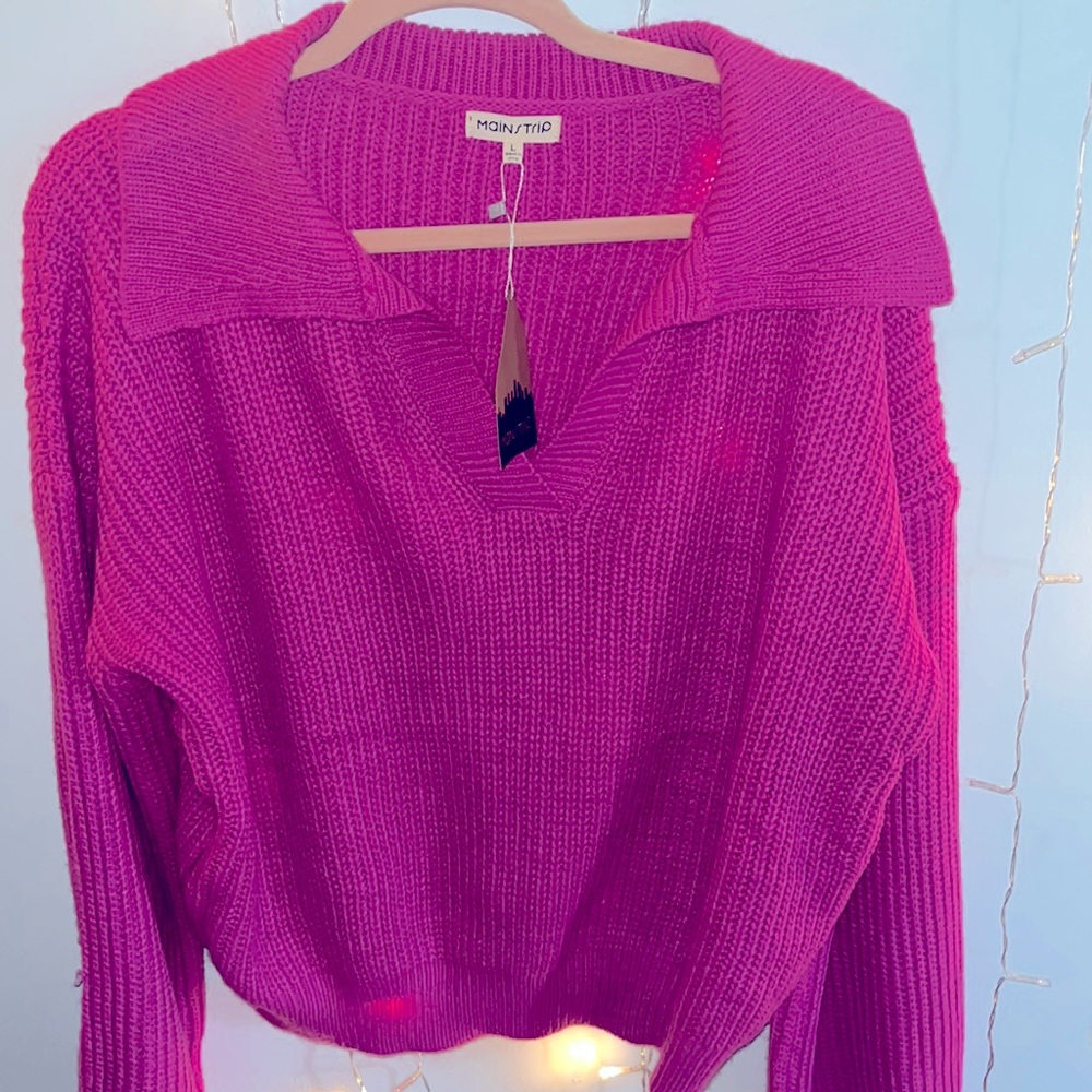 Main strip collared sweater size large